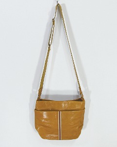 Agnes B voyage leather shoulder bag