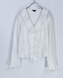 COMME CA ISM  (ruffle blouse)